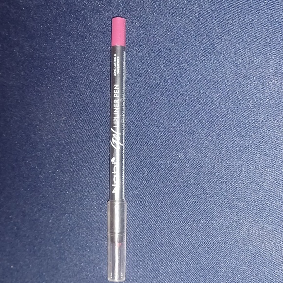 Makeup Assortment - Picture 6 of 8